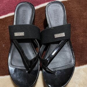 Kenneth Cole Reaction Black Slide Sandals